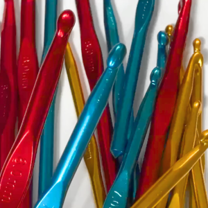 เข็มถัก เข็มถักโคเซต์ ใหญ่ มี3ขนาดให้เลือก ถักเสื้อผ้า เข็มถักใหญ่ สีไม่ลอก เรียบ หยิบใช้สบาย ทนทาน งานฝีมือ เข็มถัก YC