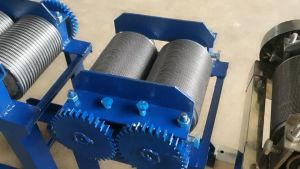 Máy cắt sợi da heo quay tay sợi sâu 1ly rộng 1ly