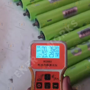 Energyworks S168 LiFePO4 3.2V 70AH Cylindrical Rechargeable Battery with Busbar for Tools & Home Improvement