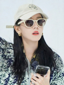 Chuming | Trendy Celebrity-Style Cat Eye Retro White Frame Sunglasses