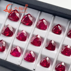 Trillion Cut Sapphire tổng hợp Royal Blue và Cornflower Blue Loose Stone Corundum Stone với bao gồm có thể nhìn thấy.