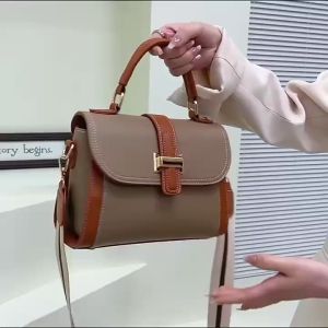 TAS SELEMPANG KULIT WANITA KEKINIAN & TERBARU 2023