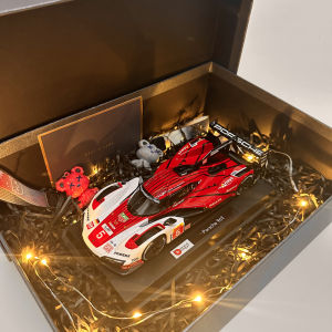 Bburago | Le Mans Racing Simulation Alloy Car Model 1:24