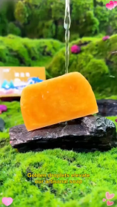 【BUY 1 TAKE 2】Gold Essential Oil Whitening Soap long-lasting moisturizing soothes and relieves itching controls oil and removes dirt soothes and repairs skin suitable for all skin types including sensitive skin.