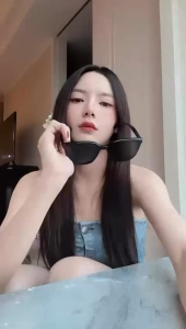 Kacamata Hitam Retro Classic Frame Tebal untuk Pria dan Wanita