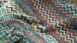 100% Acryl Hand Knitted Blanket with Tassel Summer Blanket Bed Sofa Travel Breathable Chic Bohemian Soft Comfortable Blanket