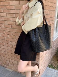 Large Capacity Woven Tote Bag Bamboo Shoot Design Unique Sensation Shoulder Bag Casual Pure Color Soft Surface for All