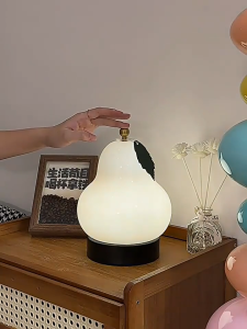 Minimally Designed Glass Desk Lamp French Pear Shaped Night Light Touchable And Cute Atmosphere Lamp