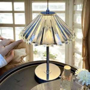 D108 Đèn ĐọC SáCh ĐầU GiưỜNg Phòng Ngủ Hiện Đại Đèn Bàn Trang Trí Bắc Âu Đèn HọC đèn Làm Việc