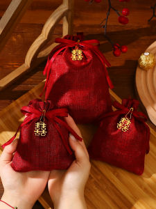 Chinese Style Fabric Wedding Candy Bag Personalized Wedding Gift Packaging Box Royal Court Trend Marriage Celebration Supplies