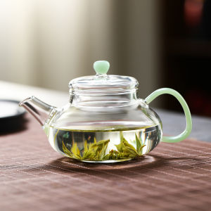 Mini Glass Tea Pot with Handle for Single Person Gongfu Tea Drinking Green Tea Brewing Device Precise Mouth Drinking