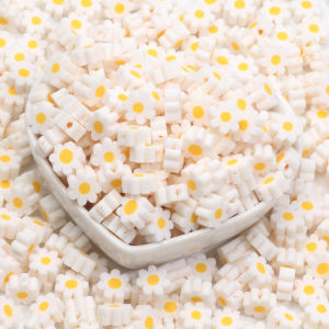 20-100 ชิ้นประณีต Daisy ดอกไม้ Polymer Clay ลูกปัดสีขาวลูกปัดสําหรับเครื่องประดับทําสร้อยคอสร้อยข้อมือต่างหู DIY ตกแต่ง