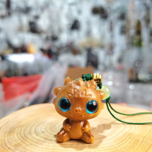 จี้มือถือโลหะผสมสัตว์ปีมังกรป่าไม้สีเขียว จี้กระเป๋า เครื่องประดับแฟชั่น ของขวัญเพื่อน จี้รถยนต์ จี้กุญแจ จี้สัตว์ปีก