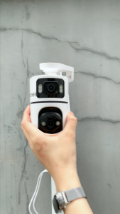 Yoosee หน้าจอคู่ 2กล้อง กล้องวงจรปิด ดูสองหน้าจอเลนส์สองช่องพร้อมกัน 8MP Full HD 1080P มองเห็นภาพสีตอนกลางคืน กล้องวงจรปิดนอกบ้าน กันฝน กันแดด