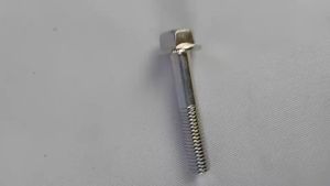 B7 โบลท์ ชุดฝาครอบเฟือง รุ่น ET70ET80ET95ET110ET115 BOLT FLANGE (01754-508431) ยี่ห้อ KUBOTA":