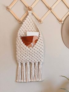 ชั้นวางของทอแบบยูเครนิคสไตล์ยูเครนิค ชั้นวางของติดผนังแบบสร้างสรรค์สำหรับร้านดอกไม้ ชั้นวางหนังสือแบบติดผนัง