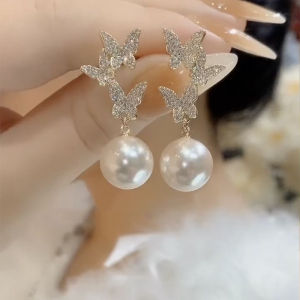 Elegant Butterfly Imitation Pearl Earrings for Women Fashionable Minimalist High-End Feeling Ear Jewelry New 2025 Hanging Drops