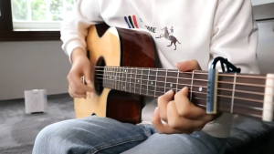 กีต้าร์ 38 นิ้ว กีต้าร์โปร่ง หลากสี การฝึกเสริมหน้า หรือที่คุณพยายามจบหน้า ทุกมุม การฝึกกีต้าร์เป็นทางเลือกที่สุด