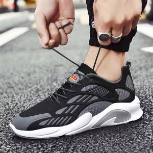 la2025 Giày Bố Mẫu Mới Giày Thể Thao Nam Độn Cao Thoáng Khí Dệt Bay Giày Hợp Thời Trang Đế Mềm