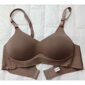 Wonder bra Seamless Soft cap thin pads no wire onhand sizes 34 to 40 capB 2hook bra fits small to large