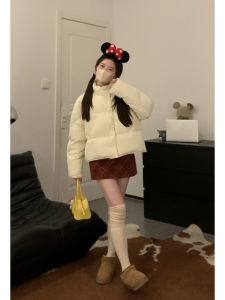 แจ็คเก็ตขนเป็ดสีฟ้าครีมสำหรับผู้หญิงฤดูหนาวปี 2025 แจ็คเก็ตขนเป็ดสีขาว แจ็คเก็ตทรงพอดีตัวสั้นแบบหนาสไตล์เกาหลี