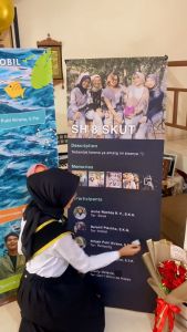 Banner Wisuda Standing 60x160 cm SIDANG SKRIPSI CUSTOM FREE DESAIN TERLARIS lovephoto