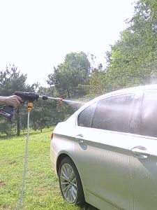 Máy rửa xe dùng pin mini Máy xịt rửa tăng áp