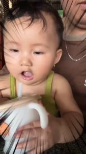 Cốc tập uống cho bé từ 6 tháng tuổi - Sweet Baby House