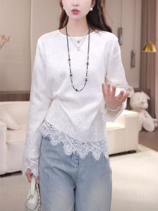 เสื้อยืดแขนยาวสีขาว ทรงหลวม เสื้อผ้าทำงานสไตล์ฤดูใบไม้ผลิ 2025 สำหรับผู้หญิง เสื้อเชิ้ตลายลูกไม้โปร่งใส ทรงเข้ารูป เสื้อผ้าทำงาน