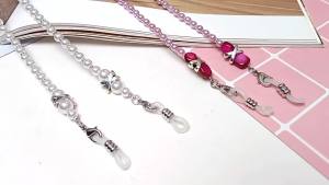 Stylish Pearl Beaded Eyeglasses Chain for Women Fashion Beads Pearl Lanyard Beaded Pearl Necklace