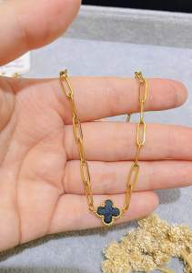 Kalung rantai klip clover bunga titan 45cm wanita