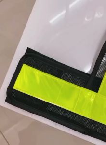 [ออกใบกำกับภาษีได้] เสื้อจราจรสะท้อนแสงทรงยู 2 สีเขียวมะนาว (พร้อมส่งในไทย/รวมVatแล้วค่ะ)