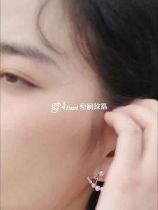 Stylish Design S925 Silver Freshwater Pearl Ear Studs 3-5mm