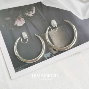 Silver Color Large Empty Ring Ear Clip Mosquito Coil Tray Ear Jewelry round Face Suitable Fashionable Alloy Geometric Pattern
