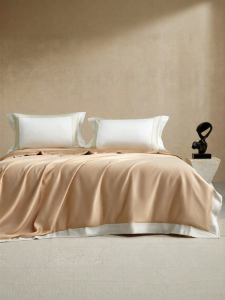 Mercury | Silk Summer Quilt 140-Thread Count Breathable Antibacterial
