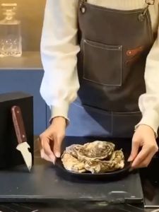 Dao tách hàu kiêm dụng cụ khui chai
