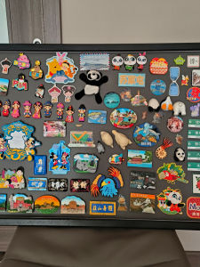 Magnetic Fridge Magnet Board Display Frame Soft Magnetic Stick on Board Badge Showcase Rectangle Wood Frame Modern Simple Style