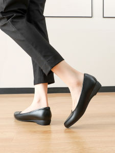 Round Toe Flat Work Shoes Women Black Soft Sole Comfortable Professional Leather Shoes