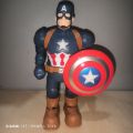 mainan robot captain America  jalan dan suara pakai baterai / robot kapten Amerika. 