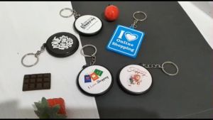 Gantungan kunci pin bulat ganci tas dan dompet key chain tas sekolah anak gantungan motor