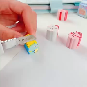 ยางลบแบบใหม่สามารถตัดเศษยางลบได้ แซนวิชลายการ์ตูนน่ารักๆ สุดน่ารัก ไร้รอย เหมาะสำหรับนักเรียนเท่านั้น