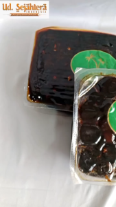 Kurma Pres  khalas  kemasan 1 KGkurma pres kemasan 1 kilo manis lezat dan legit. sangat cocok untuk oleh oleh haji dan umroh   jika ada pertanyaan seputar produk silahakan tanyakan via chat.  silahkan di order toko kami buka setiap hari dan ada pengiriman