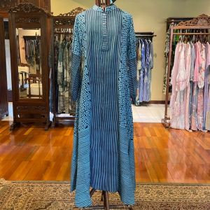 Anya Dress Rayon Busui by Dian Pelangi LIMITED EDITION Busana Muslim Baju Maxi Dress Gamis Abaya Kaftan Gaun Outfit Casual Formal Pesta Kondangan Lebaran Wanita Hijaber Cantik Anggun Modis Modern Simple Elegan Mewah Model Korea Terbaru Motif Batik