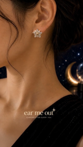 [SG] Celestial Snowflake Crystal Stud Earrings | Gold Snowflake Earrings | Sparkling Crystal Studs | Elegant Winter-Inspired Jewellery | ear me out (EMO-66)