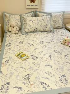GRACE | Summer Cooling Icesilk Mattress Pad