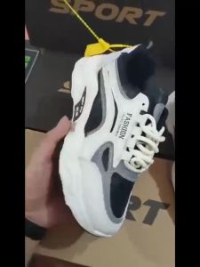 SUN รองเท้าผ้าใบ รองเท้าผ้าใบผู้หญิง รองเท้าแฟชั่น ส้นเพิ่มขึ้น 3.5CM W79