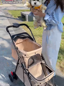 รถเข็นหมา 4 ล้อหมุน 360° รถเข็นสุนัขและแมว รถเข็นสัตว์เลี้ยง น้ำหนักเบาและพกพาสะดวก รถเข็นเดินทาง รถเข็นสำหรับสัตว์เลี้ยง 4 ล้อ ช่องเก็บของแยก และมั่นคง รองรับแรงกระแทก ไม่ลื่นไถล