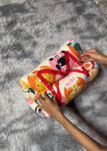 ที่นอนอนุบาลลายมินิมอล สายแปะฉีกพับเก็บง่าย มีหมอนในตัวถอดได้ ขนาด80*110 ซ.ม.