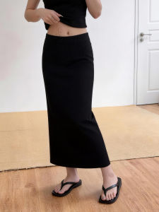 MANMI | Chân Váy Đen Cao Waist Mid-length