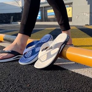 Inaso Sandal Jepit Pria Sport Sendal Rumah Jelly Slippers Outdoor Sendal Karet Cowok Dewasa Casual Anti Slip Empuk Elastis Keren HSN167